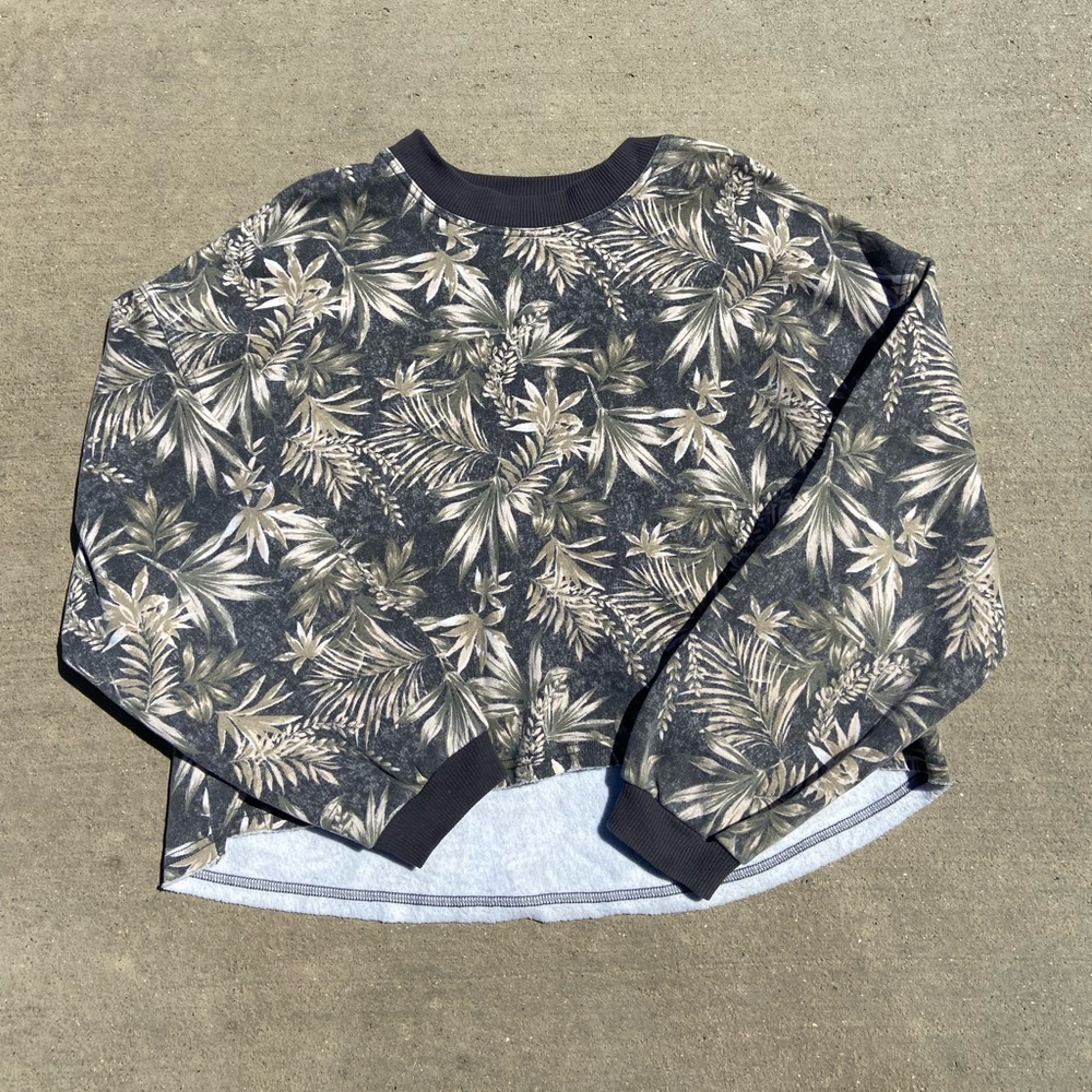 American Eagle Top. Size Medium.